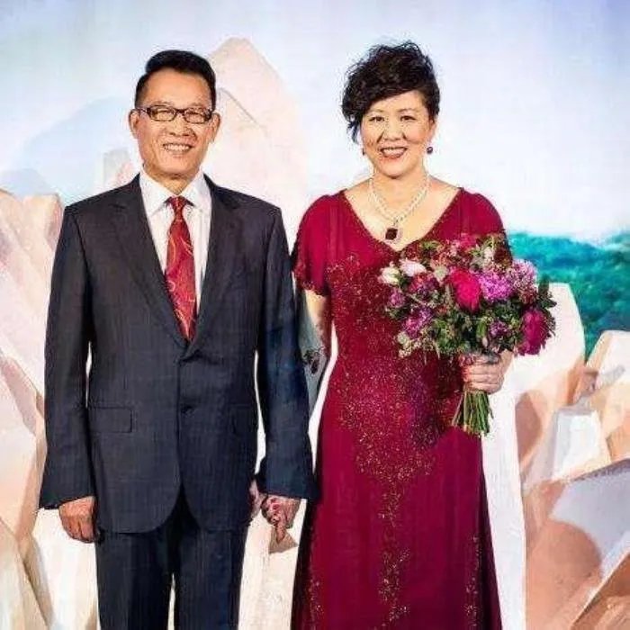 王育成个人资料简历 郎平老公是自己保镖