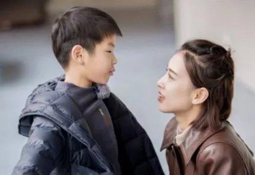 黄圣依带安迪面试为什么哭了？