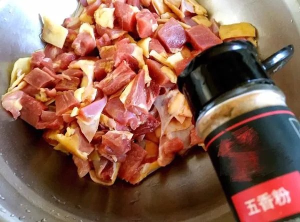 辣子鸡丁做法 最正宗的做法视频