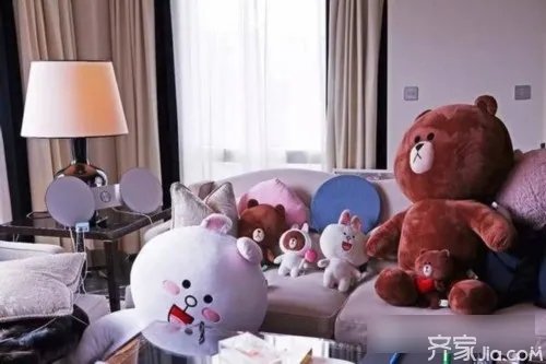 王思聪豪宅卧室首公开 满足你的好奇心