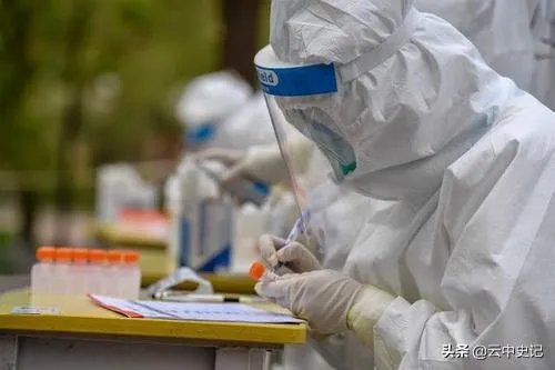 按照现在北京疫情形式，北京6月底前能控制住吗？