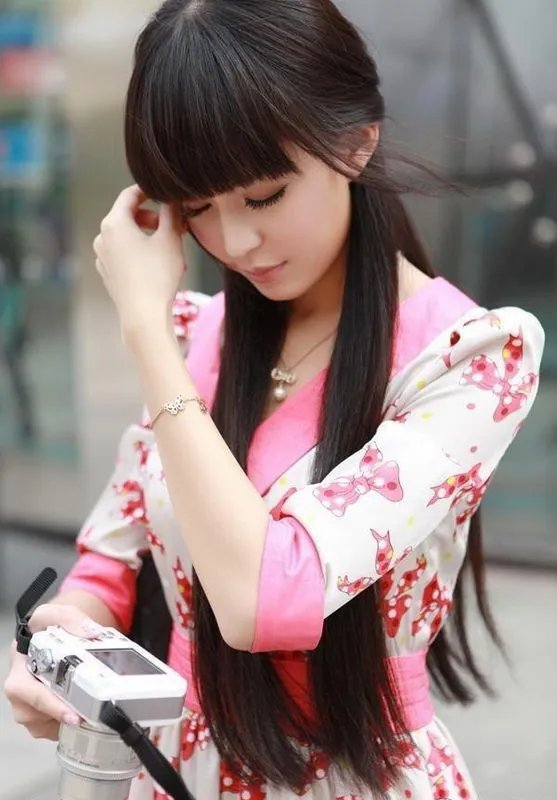 谁知道去哪里找这张图片的原图呀。跪求哦