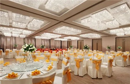 西安婚宴酒店排名 西安中等档次婚宴多少钱一桌