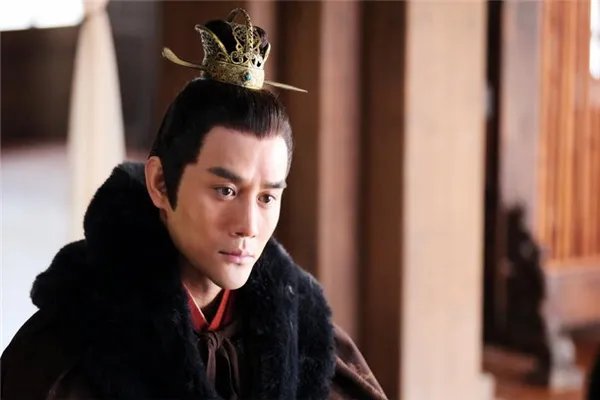 伍云召的实力碾压罗成，为何他儿子的本事还不如秦琼？