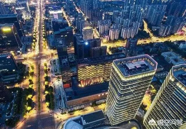 成都东客站附近成渝立交的万科魅力之城片区的住房怎么样？