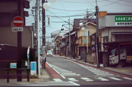 全球多国通胀,日本物价却跌跌跌,会造成哪些后果?