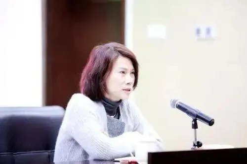 格力申请董明珠秘书孟羽童商标,你如何看待这件事?