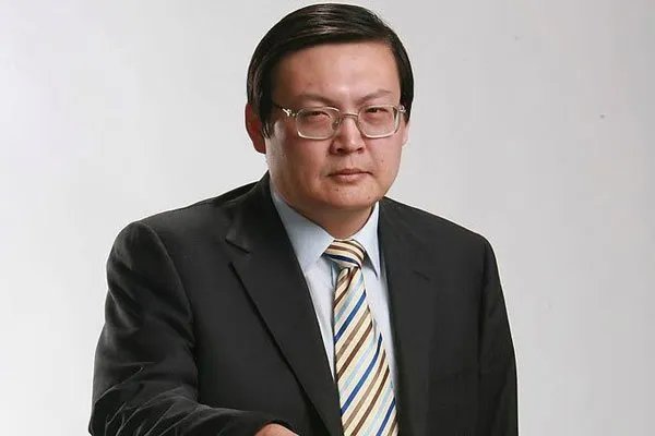 梁宏达事件是怎么回事 不当言论所有节目被停播