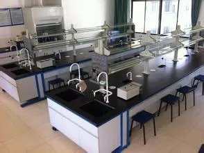 你在大学里做过多少实验？