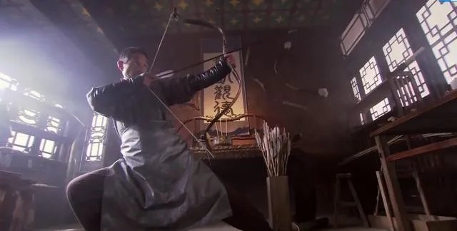 抗日版《绿箭侠》,华妃娘娘蒋欣告诉你神箭手是怎样练