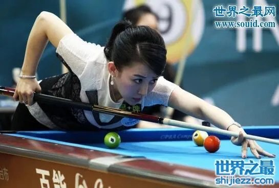 九球天后潘晓婷的胸有多大,75D傲人胸围艳压无数