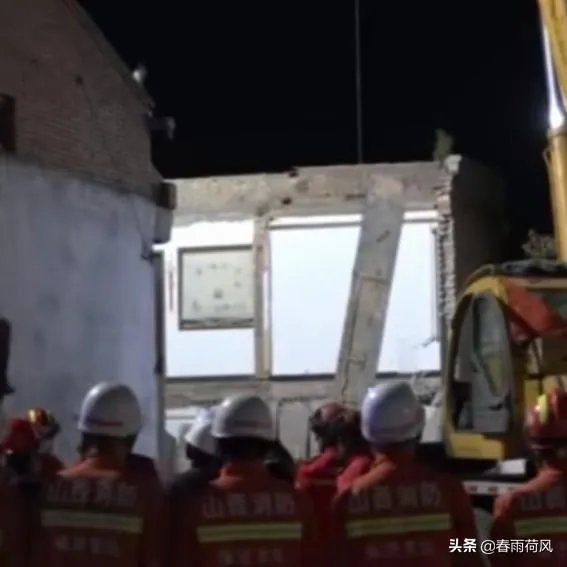 山西坍塌饭店在十多年间加盖或扩建了五六次,对此怎么看?