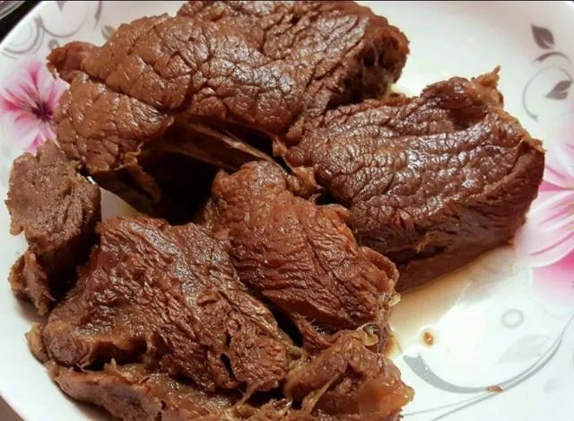 卤水牛肉该怎样做？