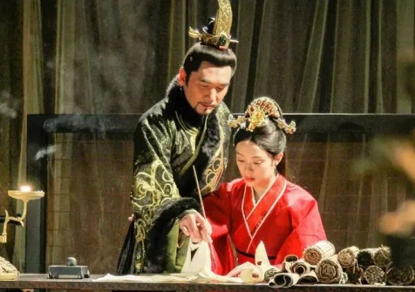 宣太后和秦始皇的关系是什么?