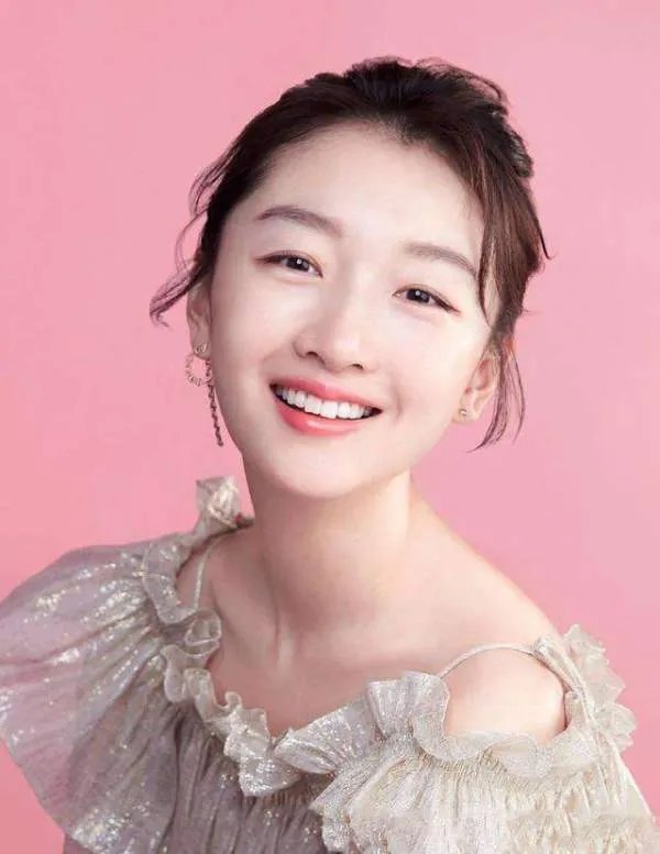 周冬雨同学发声是在给周冬雨辟谣吗?