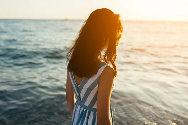 为什么说成年人的暗恋：又骄傲，又卑微？