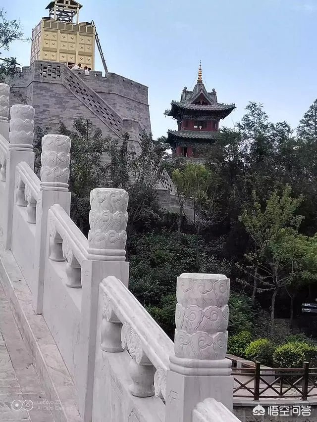 如何评价有人说罗永浩发布会总是迟到？