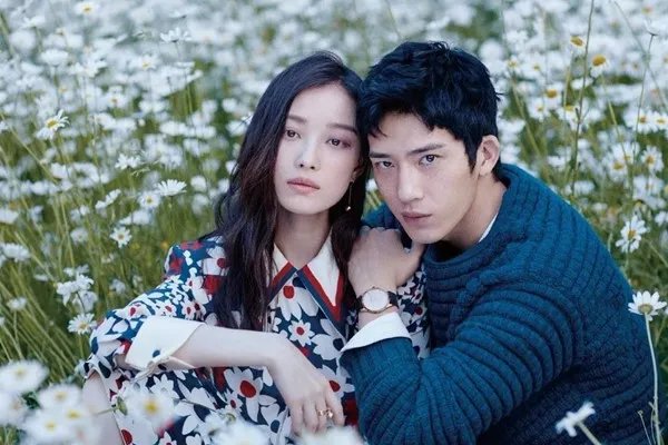 情侣装要怎么穿，才能像井柏然和倪妮一样既好看又吸精？