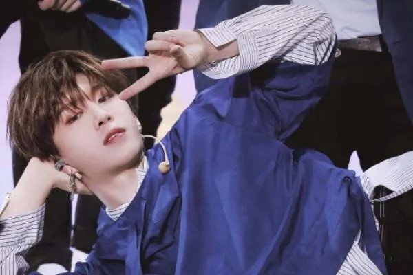 范冰冰机场全家福缺了范丞丞,为了“避嫌”,不在一起,真的是这样?