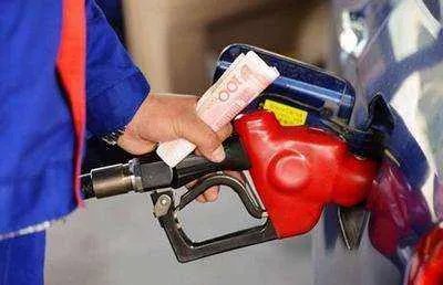 成品油将迎二连跌 国内油价最新消息