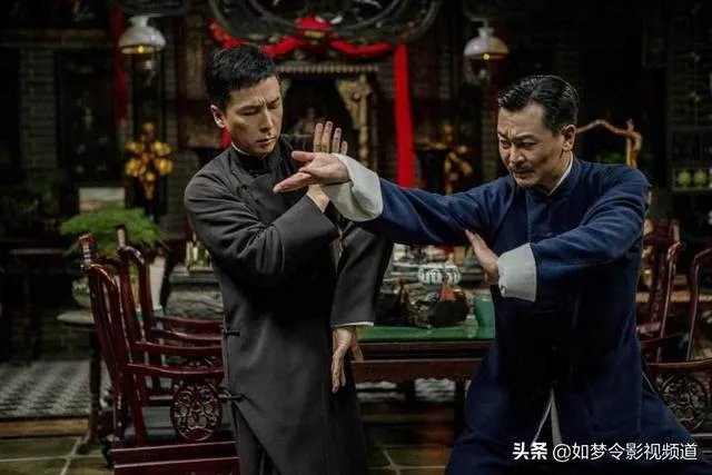 李小龙去美国的时候叶问多少岁?