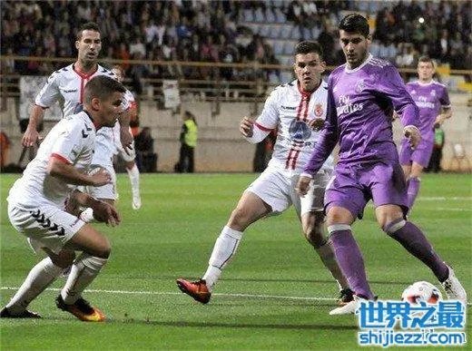 世界杯史上十大耻辱比赛，国王杯艾科坎4比0皇马 