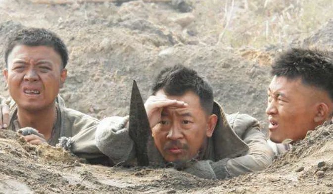 你觉得黄海波在《永不磨灭的番号》中表演怎么样？