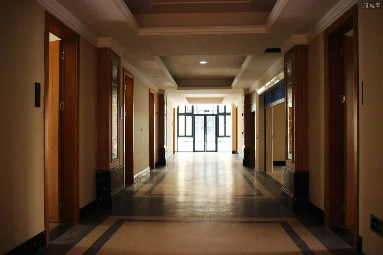 网曝日本留学生生活 女学生纽约私生活的实录