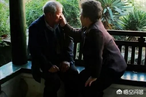 大连失火的地标留下黑色伤疤1800多人有家难归