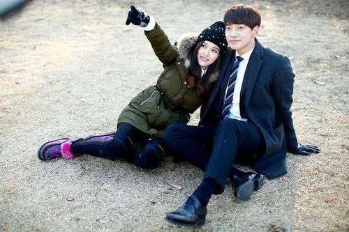 女子恋爱时获赠奔驰分手被判归还，恋爱时赠送的东西分手后该还吗？