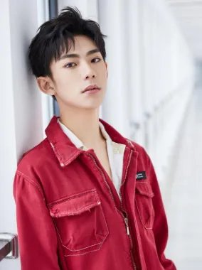 海清发微博说妈妈想想都开心，发生了什么事？