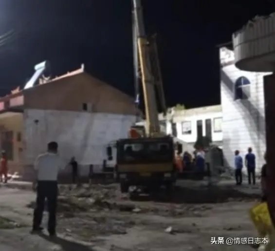 山西坍塌饭店在十多年间加盖或扩建了五六次,对此怎么看?