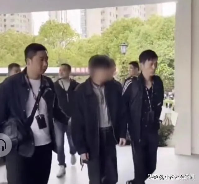 男子卖掉亲生儿子。你怎么看？