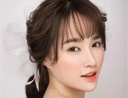 甜美可爱新娘发型图片欣赏 2017流行的新娘发型搭配推荐