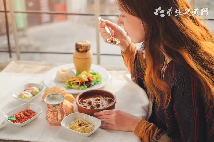 2015温网半决赛:费德勒力压穆雷晋级 决赛上演强强对决