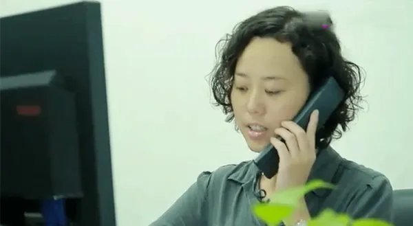 80后女官员被开除,她做的行为会造成什么影响?