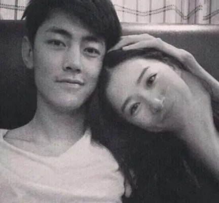 阚清子公开恋情 与男友纪凌尘大方秀恩爱