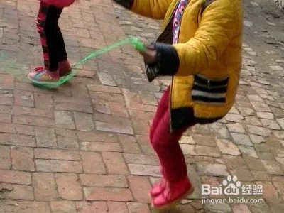 单人花样跳绳教程图解？