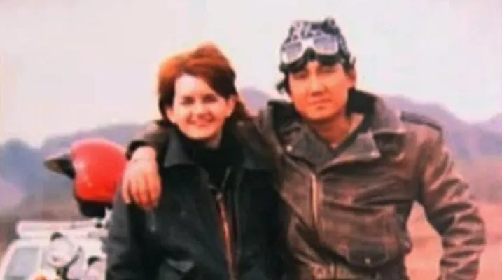 李崇霄女儿多大了？李崇霄妻子照片个人资料