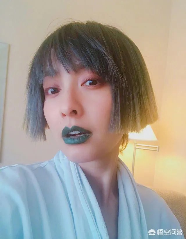 怎么评价吴昕？