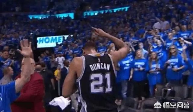 今天是科比球衣退役一周年，你们想他吗？