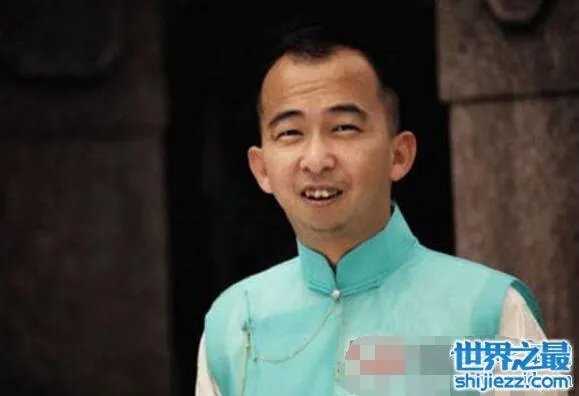 导演巨兴茂的老婆照片曝光，好漂亮(颜值差距太大) 