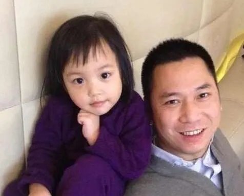 黄有龙照片与司机高度相似 司机骗过人脸识别卖掉其千亿豪宅