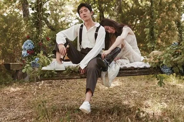 情侣装要怎么穿，才能像井柏然和倪妮一样既好看又吸精？