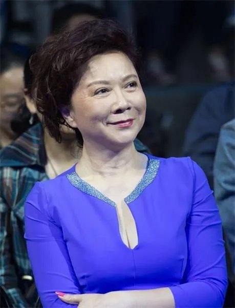 揭秘蔡明是不是田华的女儿？ 深扒两人到底是何关系