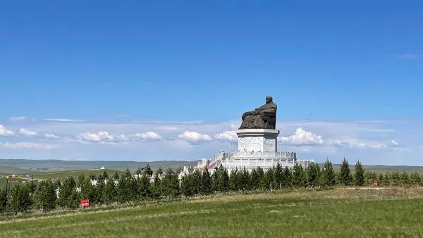 成吉思汗有陵墓吗？为什么现在都没人能找到？