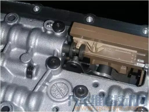 自动变速箱阀体总成拆卸与安装（教程图解）