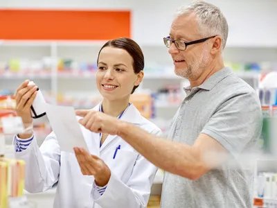 北京五洲妇儿医院为藏传佛教尼僧进行公益体检