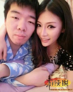 超跑富二代怒砍妻子30多刀 留下刚满100天宝宝