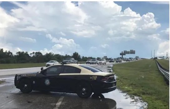 飓风＂艾尔玛＂扑向美国佛州美军如何疏散？